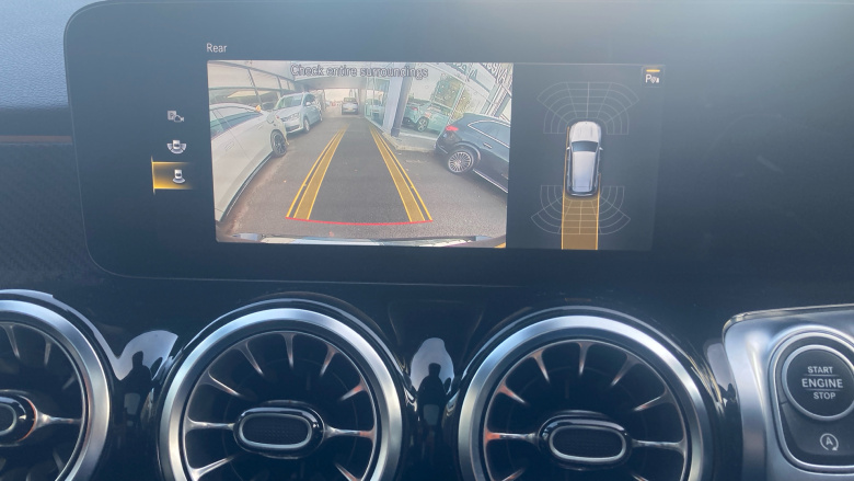 Mercedes-Benz GLB 200 AMG Line Premium + Night Ed 5dr 7G-Tronic Petrol Estate